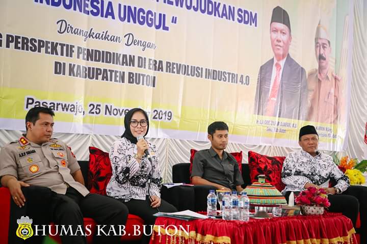 Iis Elianti :"Siswa Berprestasi Butuh Peran Guru" Iis Elianti :"Siswa Berprestasi Butuh Peran Guru"
