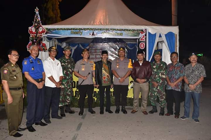 Forkopimda Baubau Gelar Strong Point Cek Gereja dan Posko Keliling 2019 Forkopimda Baubau Gelar Strong Point Cek Gereja dan Posko Keliling 2019