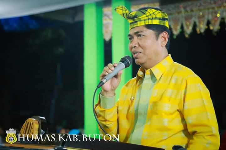 Tanggapi Aspal Campur Sampah Plastik Bupati Buton : "Optimis Aspal Masih Tetap Nomor 1"