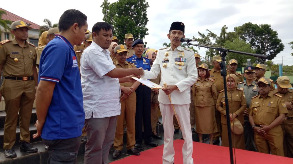 AS Tamrin Resmi Terima SK Anugerah Kebudayaan PWI Pusat AS Tamrin Resmi Terima SK Anugerah Kebudayaan PWI Pusat