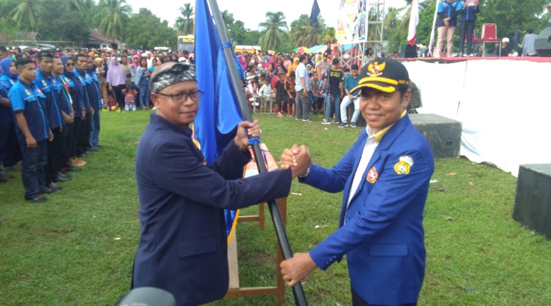 La Bakry Lantik Pengurus Karang Taruna Buton La Bakry Lantik Pengurus Karang Taruna Buton