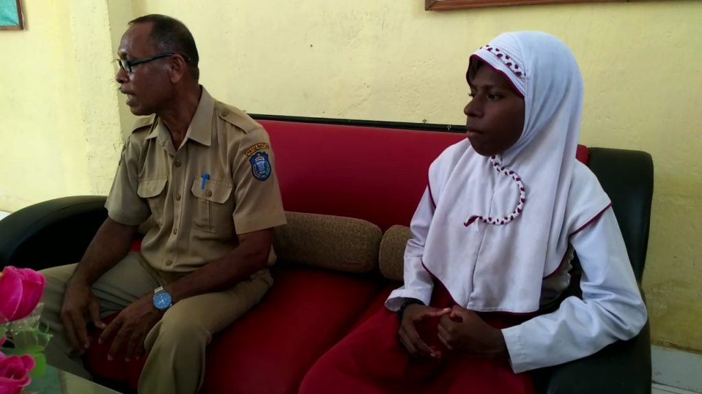 Tak Bisa Ikuti Ujian, Siswi SD Wakatobi asal Papua Minta Bantuan Presiden Jokowi