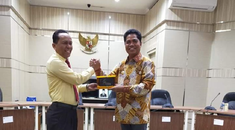 Bupati Buton Jalin Kerja Sama dengan Universitas Haluoleo