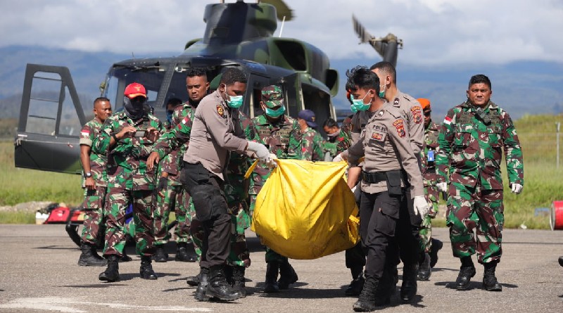 Kapolda Papua Turut Berduka Cita, Atas Meninggalnya Prajurit TNI Kecelakaan Helikopter MI - 17 Kapolda Papua Turut Berduka Cita, Atas Meninggalnya Prajurit TNI Kecelakaan Helikopter MI - 17