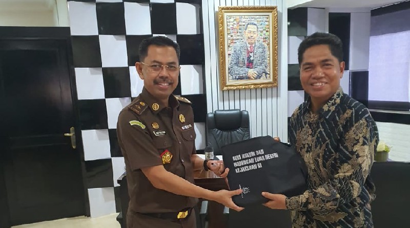 Bupati Buton Berkunjung di Kejagung RI Bahas Regulasi Pemanfaatan Aspal Buton