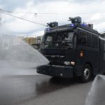 Lawan Virus Corona, Polres Baubau Semprot Ribuan Liter Disinfektan Ke Jalan