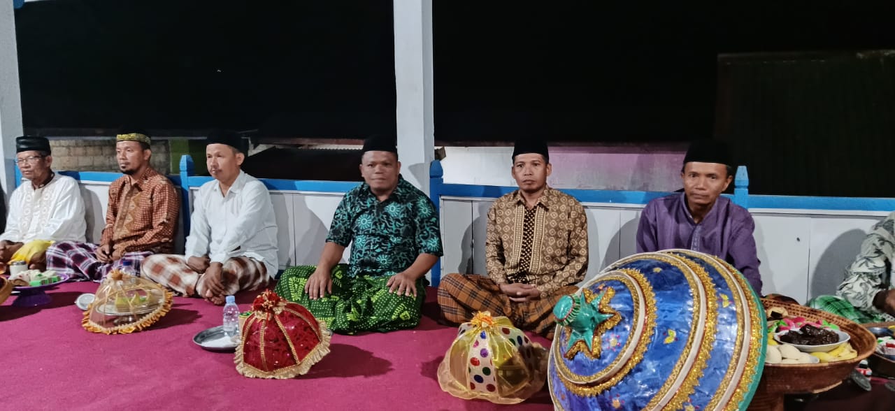 Tokoh Adat Dan Tokoh Agama Desa Kancinaa Gelar Doa Bersama