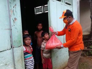 Gugus Tugas Covid-19 Salurkan Bantuan Dari Donasi