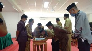 Ketua MUI Buton:” Jangan Katakan Lawan Corona, Tapi Berlindung Kepada Allah SWT dari Corona”