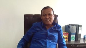 Laode Zilfar : “Selama Dirumah, Ibu –  Ibu Senang Suami Bisa Jadi Imam,”