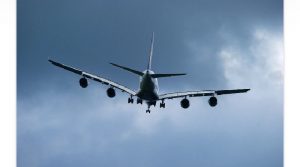 Kemenhub Tutup Seluruh Penerbangan Penumpang Dalam dan Luar Negeri