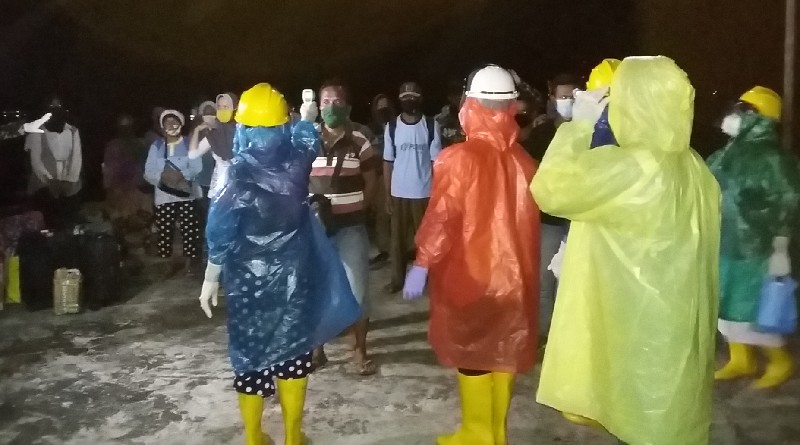 Alasan Kemanusiaan, Kapal Mega Abadi Diizinkan Sandar