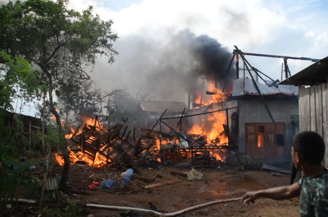 Dua Rumah Warga Di Baubau Ludes Dilalap Api