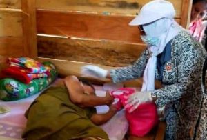 IBI Buton Berbagi Sembako Dan Masker