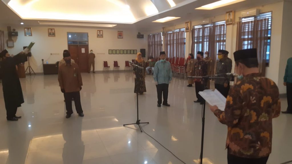 Zainal Mustamin Dilantik Sebagai Kepala Kemenag Kendari