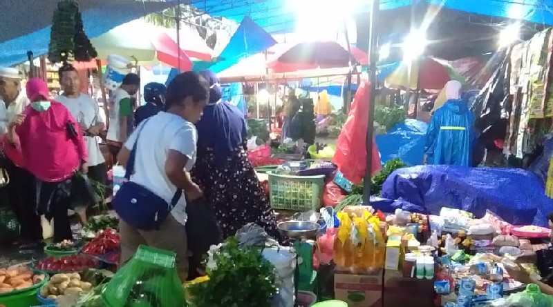 H-5 Hari Raya Idul Fitri Pasar Ramai di Serbu Konsumen