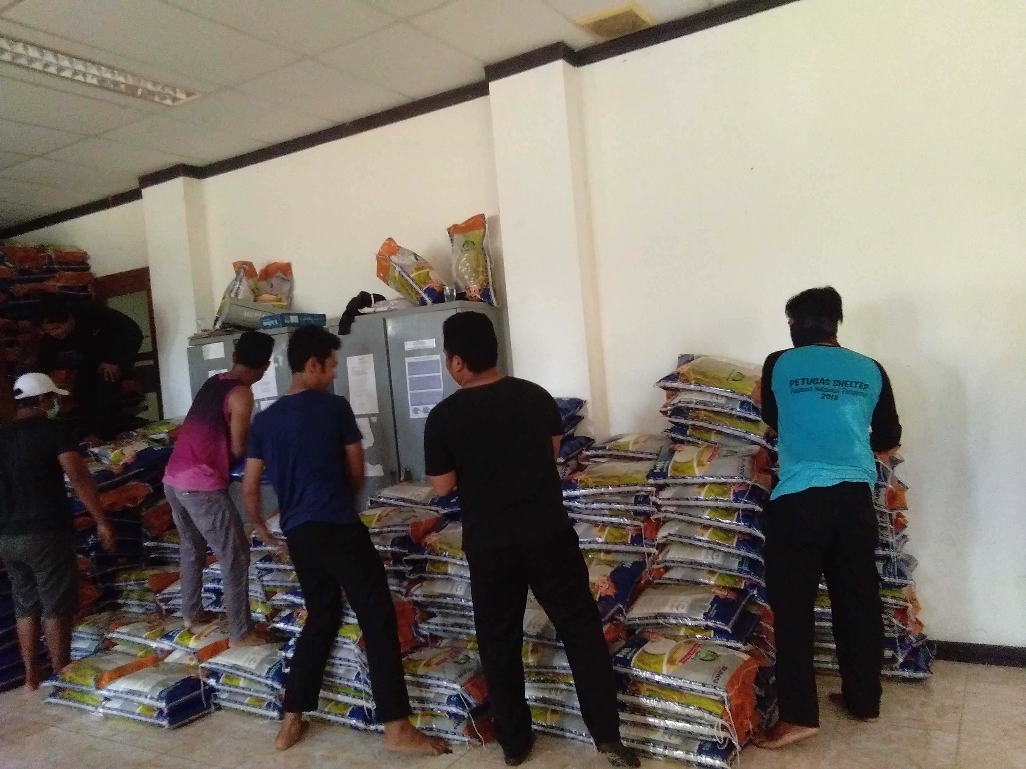 Anggaran Bansos di Buton Rp 5,4 M, Belum Dapat Bansos Warga Melapor Ke Desa/Kelurahan