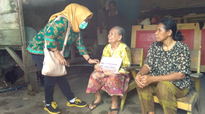 LKS Butuni Assalam Salurkan Bantuan Lansia Dari Kemensos