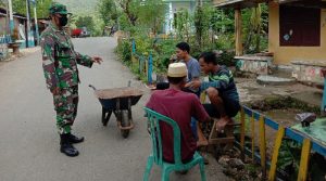 Cegah Corona, Danramil 1413-13/Lasalimu Tingkatkan Komsos di Warga