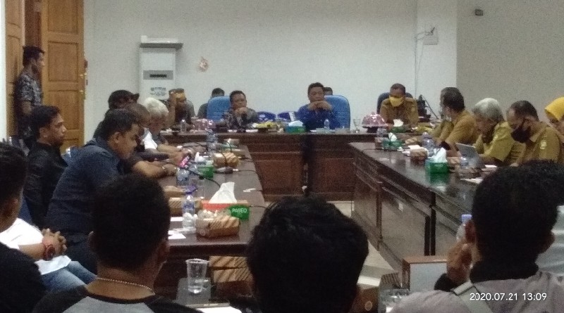 Hearing Diknas, DPRD Minta Kadis Pendidikan Dan Jajaran Dievaluasi