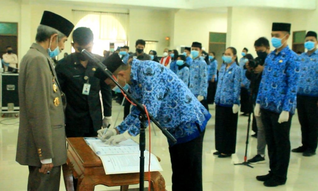 Pengangkatan 138 ASN, Walikota Baubau Berpesan Jaga Nama Baik ASN