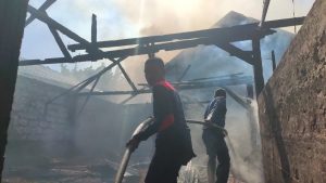Gudang Kapuk Di Baubau Terbakar, Pemilik Mengaku Rugi Ratusan Juta