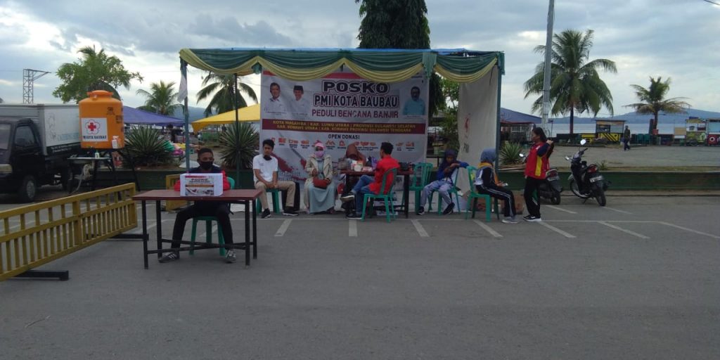 PMI Baubau Buka Posko Peduli Banjir Masamba dan Konawe di Pantai Kamali