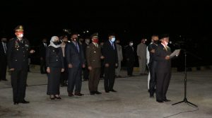 Selesai Karantina, Bupati Buton Pimpin Apel Kehormatan dan Malam Renungan Suci