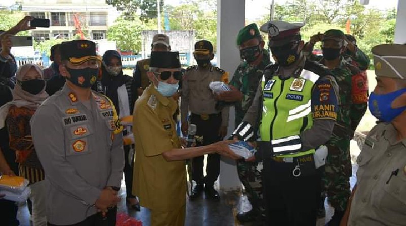 Sosialisasi Perwali No 35 Walikota Baubau Bagi-bagi Masker