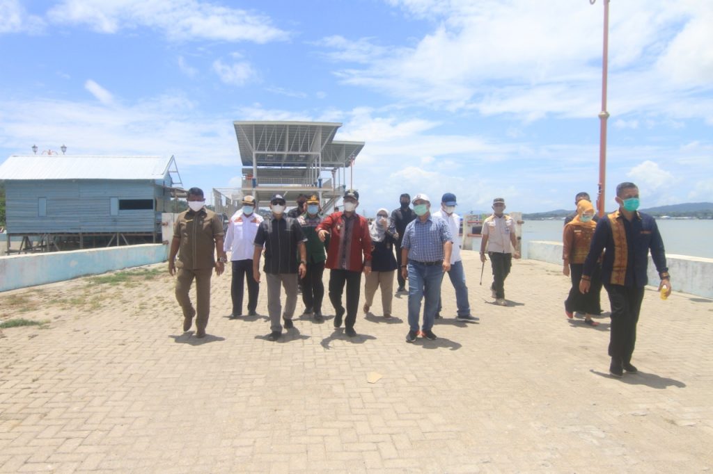 Kunjungi Kendari, Rokhmin Dahuri Minta Tingkatkan Kualitas dan standar Penanganan Ikan