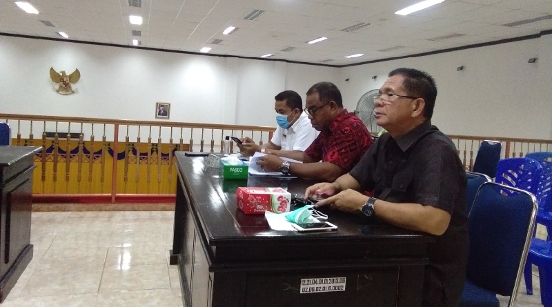 Eksekutif dan DPRD Buton Laksanakan Rapat Banggar Eksekutif dan DPRD Buton Laksanakan Rapat Banggar