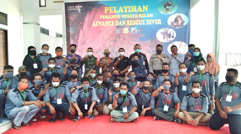 Dispar Gelar Pelatihan Selam, Asisten I Harap Peserta Jadi Pemandu Profesional