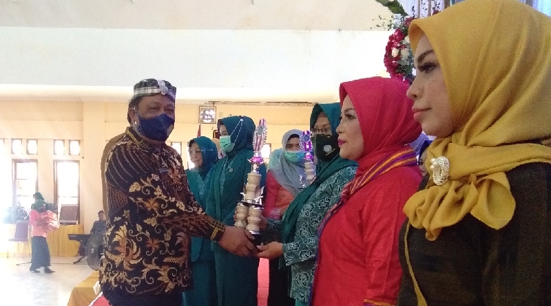 Gerakan PKK Buton Untuk Indonesia Maju Gerakan PKK Buton Untuk Indonesia Maju