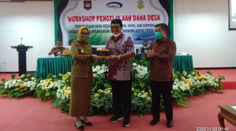 Iis Elianti Sebut Dana Desa di Buton Sebagian Untuk Atasi Dampak Covid-19