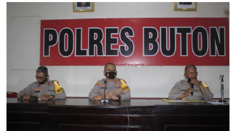 Pimpin Anev Bhabinkamtibmas Kapolres Minta Babinkamtibmas Dekat Dengan Warga