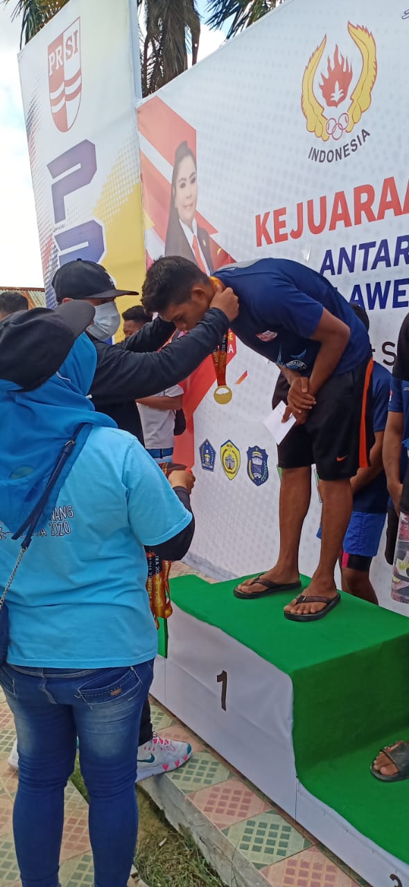 Walau Tak Dibiayai Pemkot, Atlit Renang Baubau Dapat 31 Medali