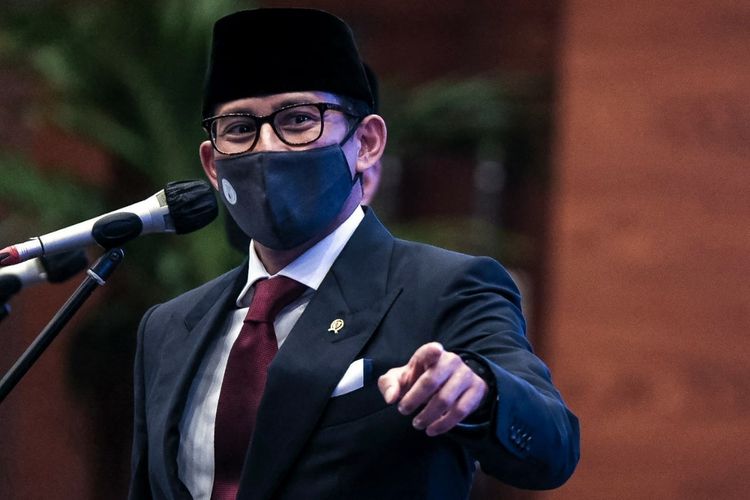 Menteri Pariwisata dan Ekonomi Kreatif (Menparekraf) RI Sandiaga Uno saat serah terima jabatan di Kemenparekraf, Rabu (23/12/2020).(Dok. Kemenparekraf)