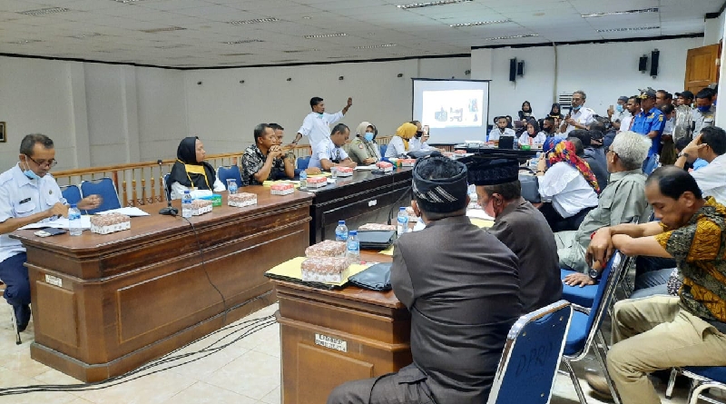 Pempus Terima Pegawai P3K, Ratusan Honorer K2 Buton Adukan Nasibnya ke DPRD Buton