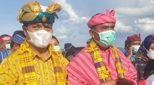Bupati Buton dan Umar Samiun Hadiri Pesta Adat di Waoleona