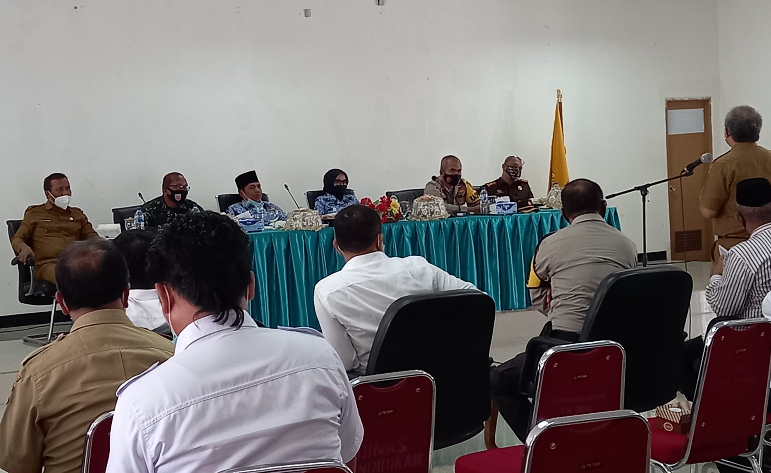 Wabup Buton Jadi Orang Pertama yang Disuntik Vaksin Covid 19