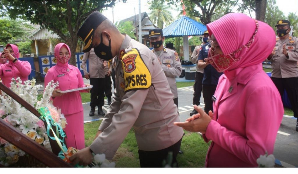 Dukung Gernas Baku Kapolres Buton Resmikan Taman Baca