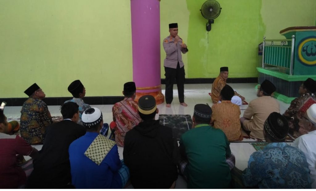 Safari Jumat, Ini Pesan Kapolres Buton Kepada Warga Dongkala