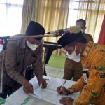 Kakandepag Buton Lantik Kepala KUA Pasarwajo dan Kepala Madrasah