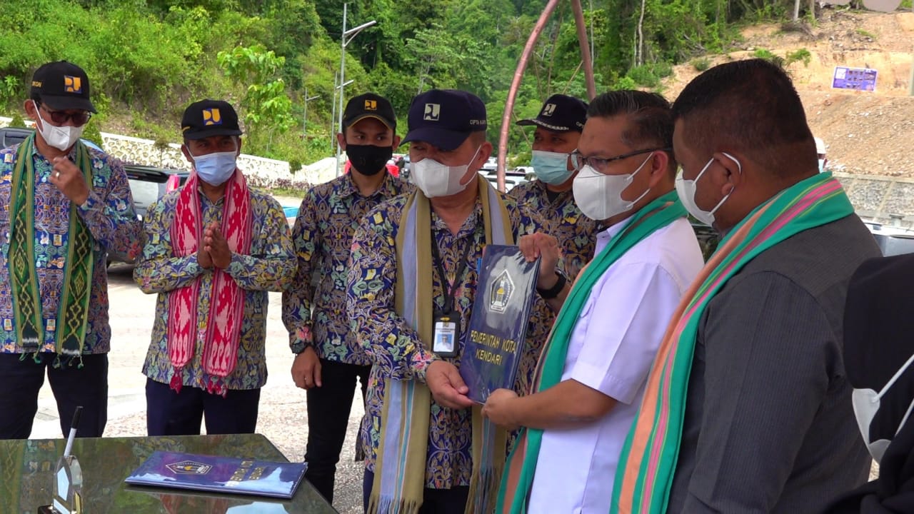 PUPR Serahkan Pengelolaan Tiga Gedung Pendukung Kebun Raya ke Kendari