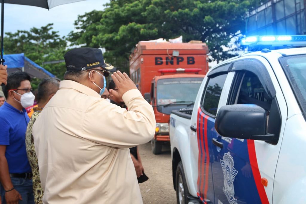 Ali Mazi Lepas Relawan Peduli Bencana ke Sulbar