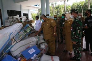 Gubernur Lepas Bantuan Pemprov Sultra ke Sulbar Gunakan Hercules