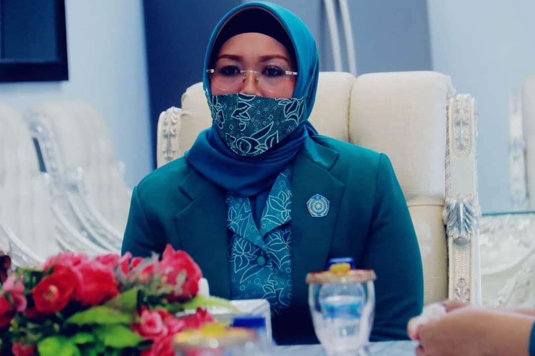 Ketua TP PKK Kabupaten Buton Mengikuti Pelantikan Ketua PKK Secara Virtual