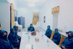 Ketua TP PKK Kabupaten Buton Mengikuti Pelantikan Ketua PKK Secara Virtual