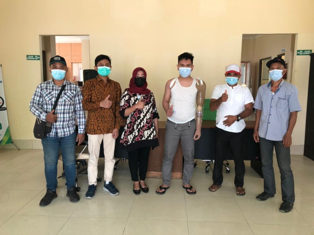 Seorang Karyawan VDNI Peroleh Bantuan Tangan Palsu dari BPJAMSOSTEK Sultra