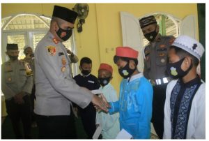 Peringati Isra Mi’raj Kapolres Buton Berbagi Tali Asih